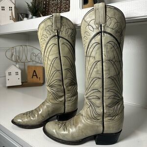 Vintage Tony Lama Gold Label Cowboy Boots Women 5B Gray Leather Western USA